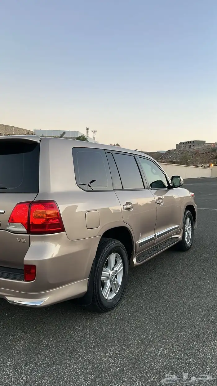 للبيع لاندكلوزر 2013 6