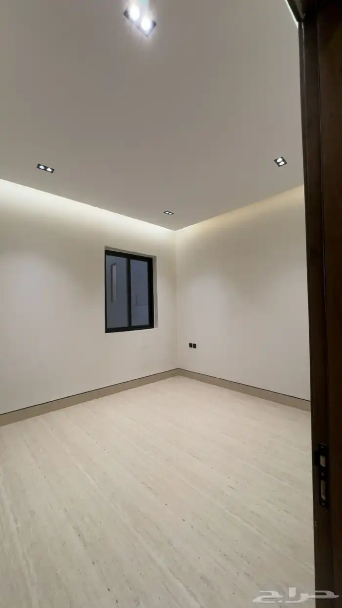 فيلا فاخرة مع شقة في حي البيان 21