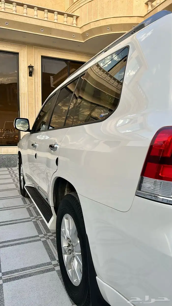 للبيع جيب جي اكس ار 2017 وكاله 5