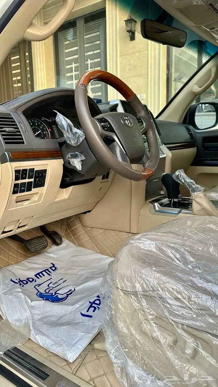 للبيع جيب جي اكس ار 2017 وكاله 18