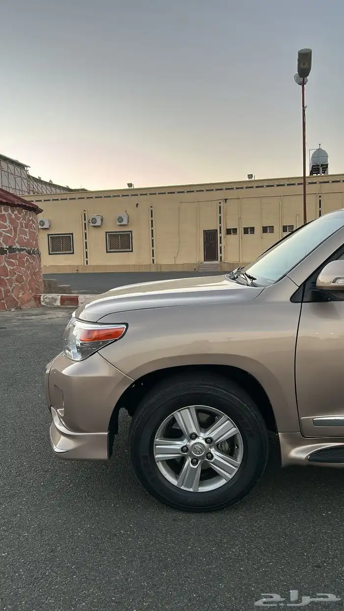 للبيع لاندكلوزر 2013 17