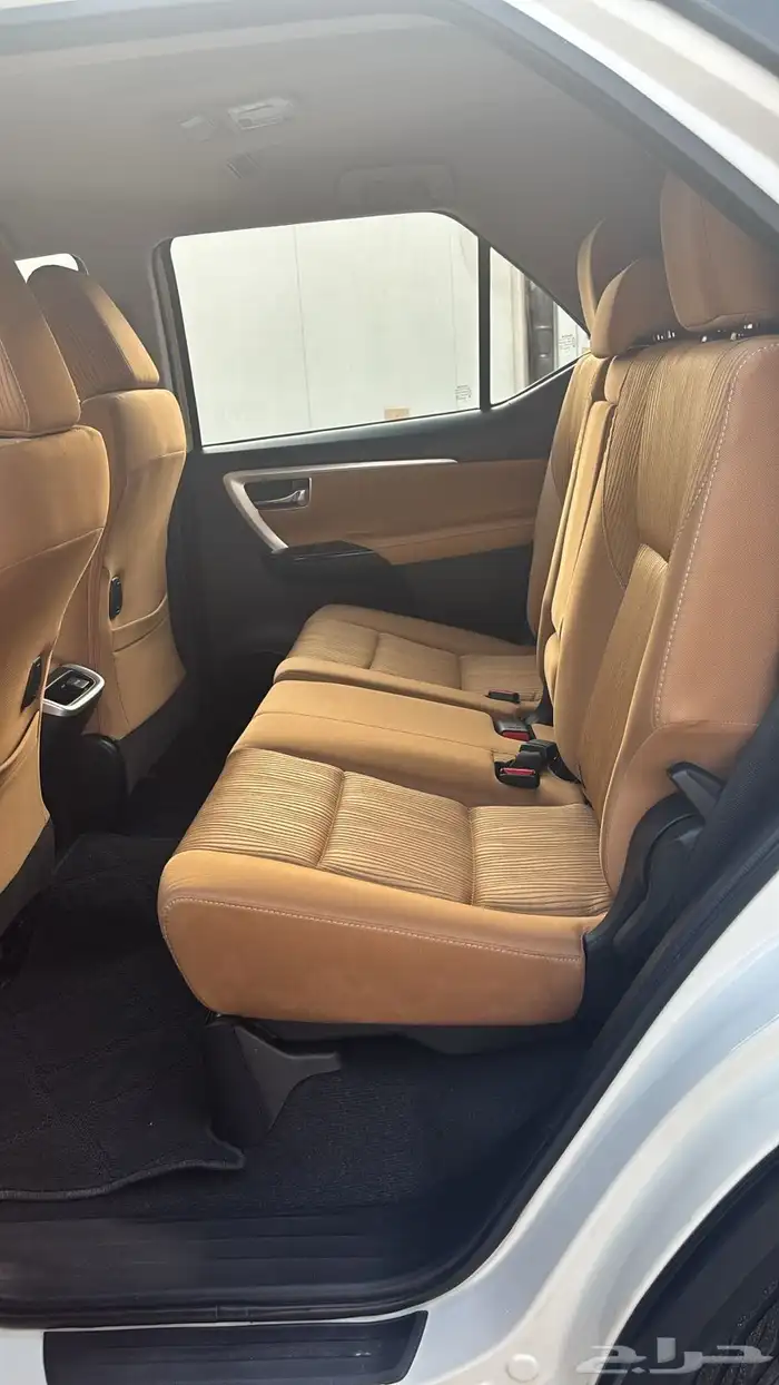 فورتشنر 2019 V6 عداد 135 الف - نظيف جدا 2