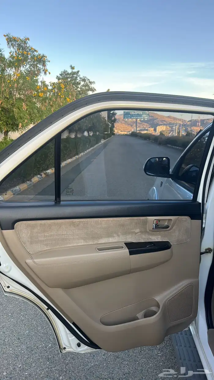 فورتشنر 2015 ستين عام 6 سلندر وكاااله 16