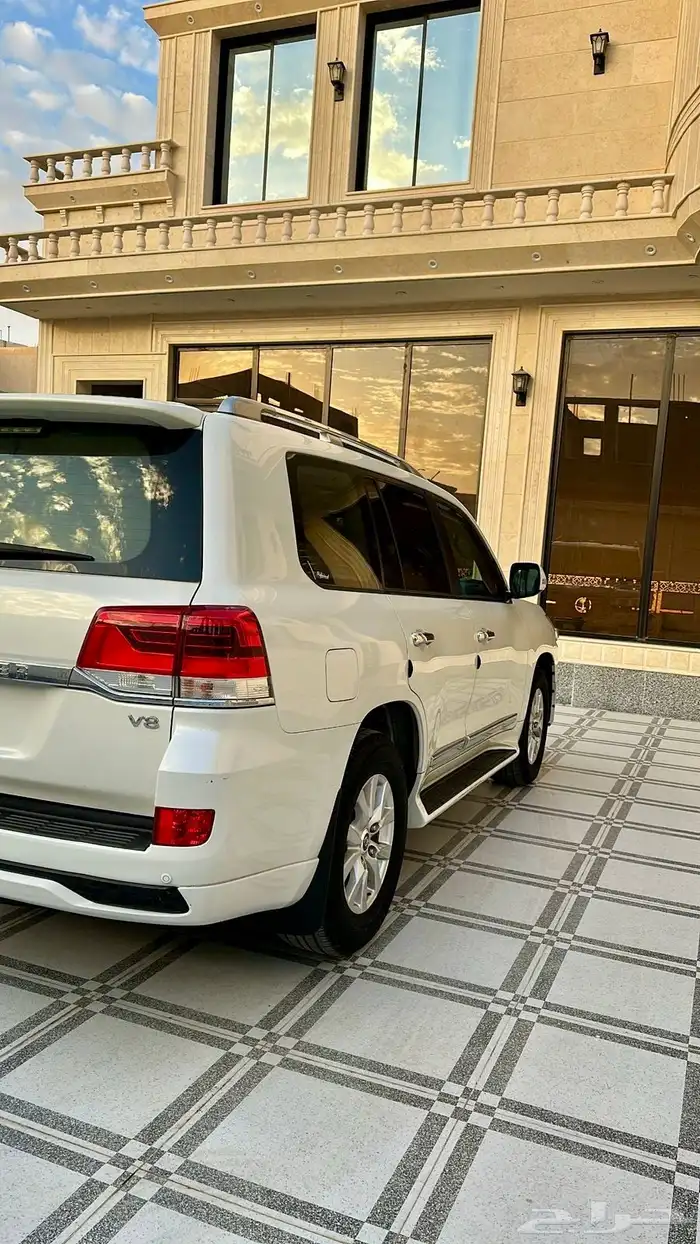 للبيع جيب جي اكس ار 2017 وكاله 22