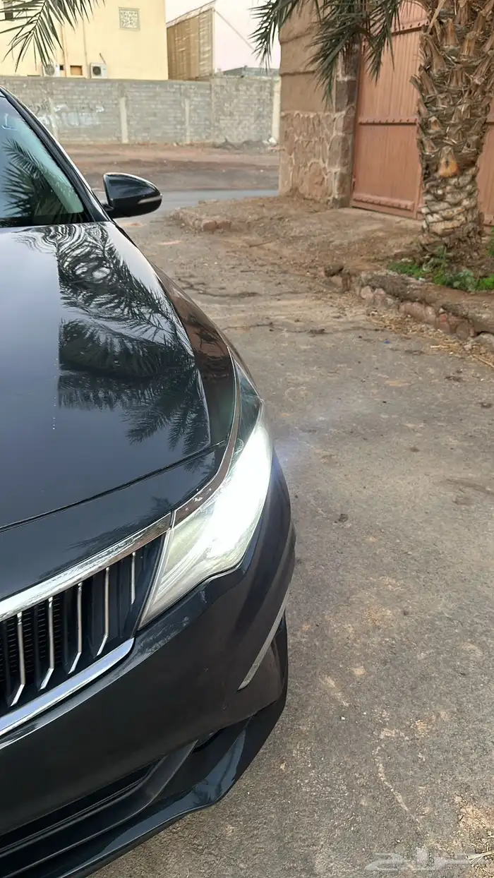 كياء اوبتيما 10