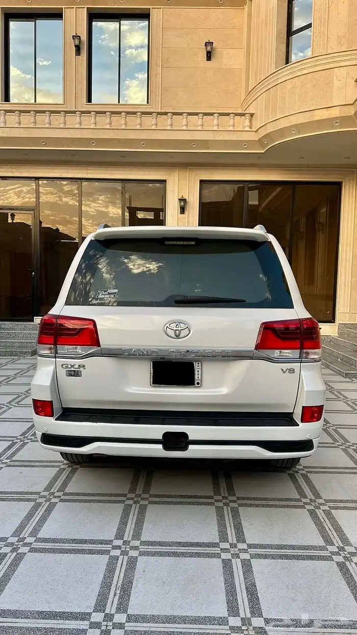 للبيع جيب جي اكس ار 2017 وكاله 6