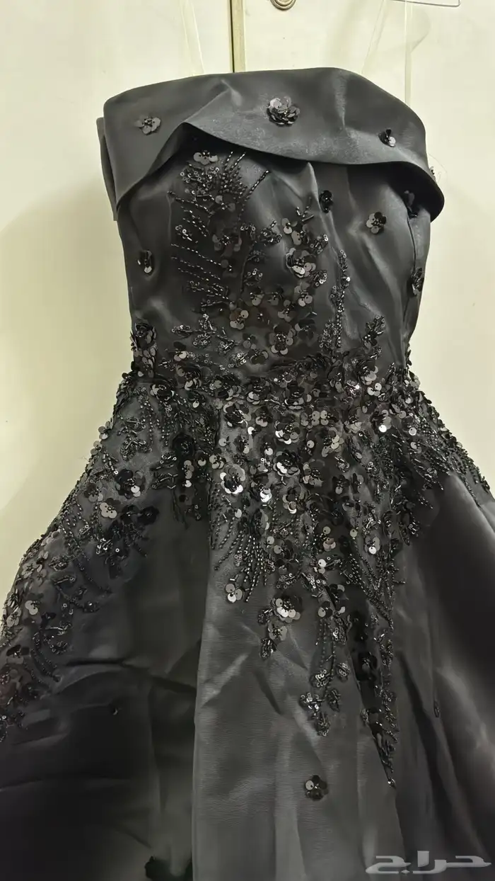 فساتين للبيع 1