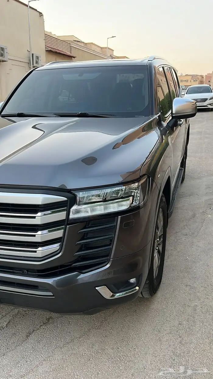 لاندكروزر 2023 وكالة كامل 2