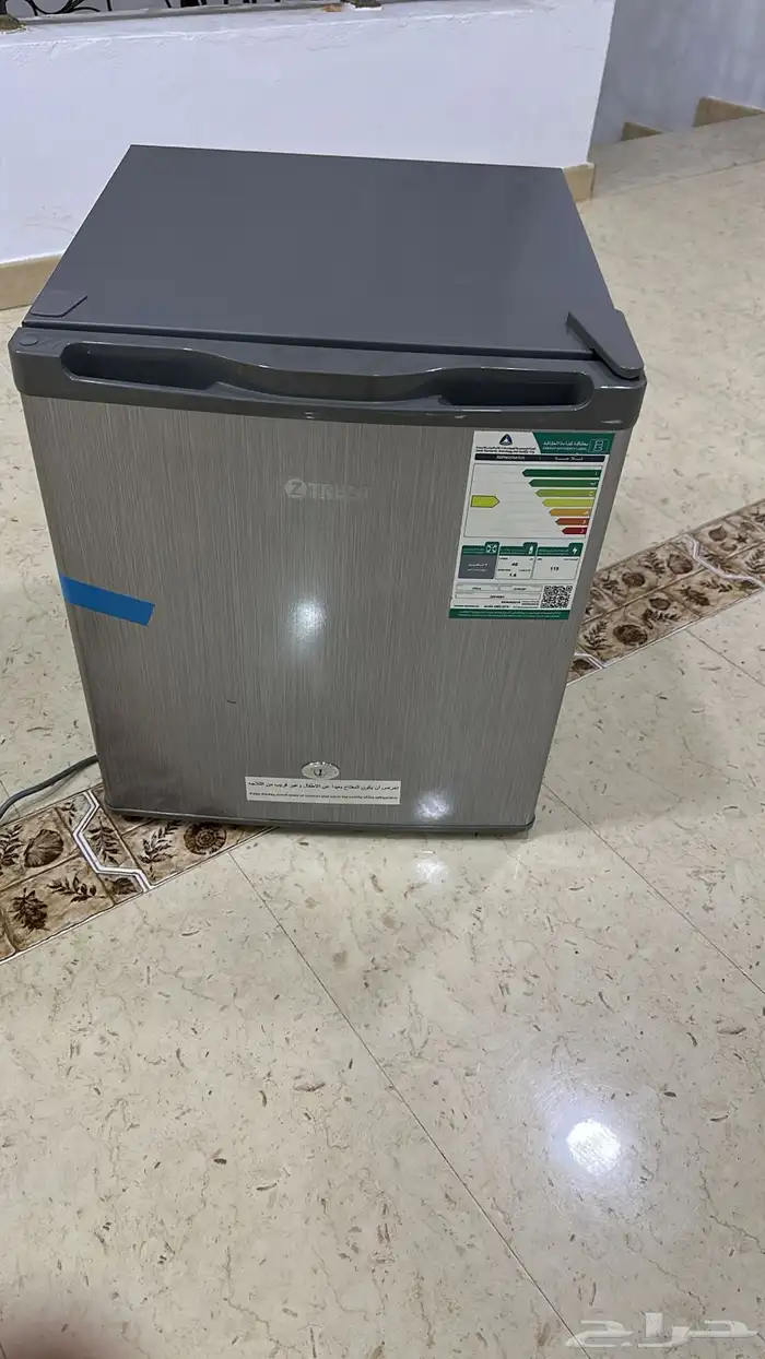 ثلاجه للبيع 0