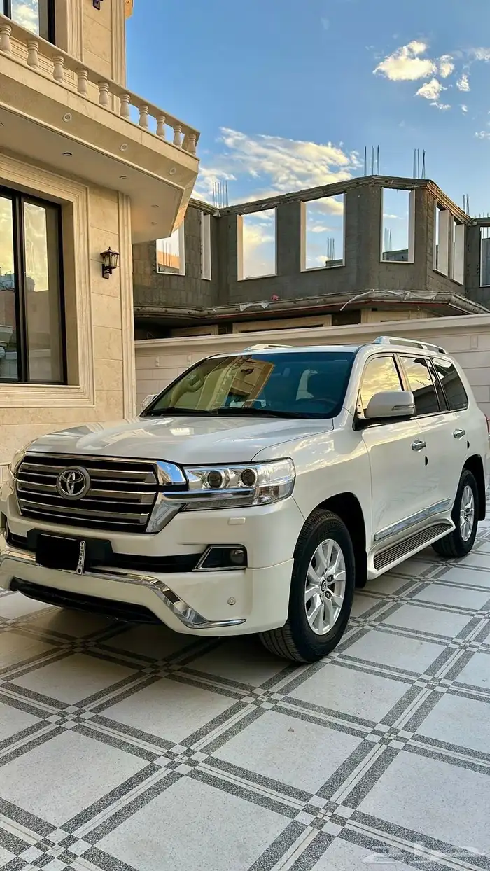 للبيع جيب جي اكس ار 2017 وكاله 1