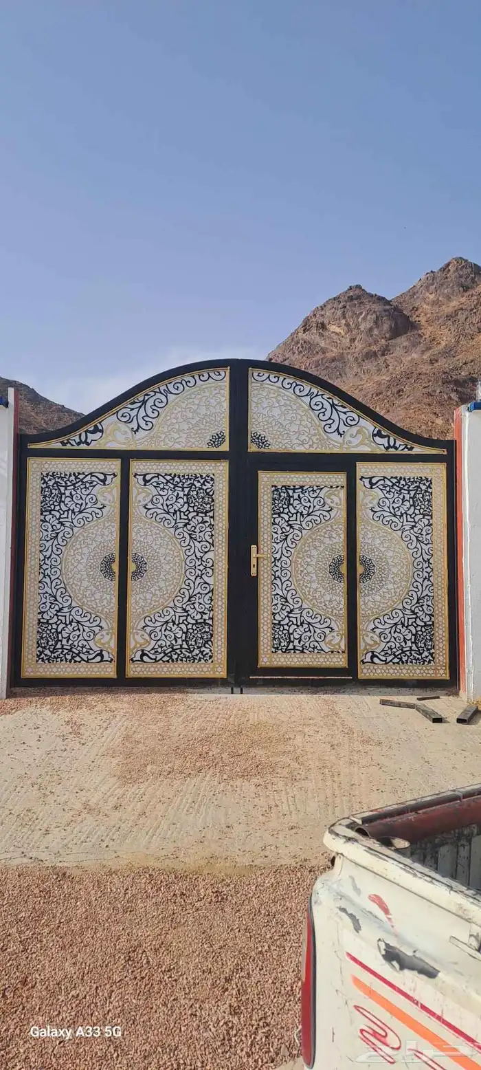 weldar door hangar cleding betsar 1