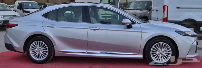 تويوتا كامري LE بنزين وجميع الفئات 2025 عروض مبيعات البنوك 6