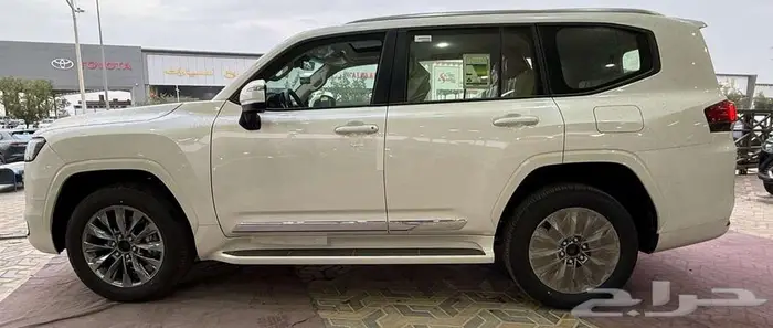 تويوتا لاندكروزر GXR3 بنزين ومتوفر ديزل 2025 كاش و اقساط 1