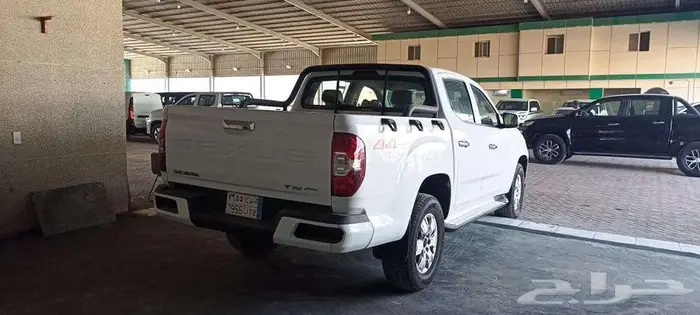 ماكسيس غمارتين موديل 2023 لدى معرض الموتر العريق للسيارات 3