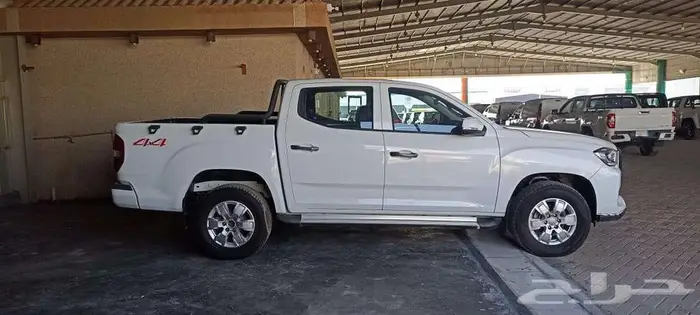 ماكسيس غمارتين موديل 2023 لدى معرض الموتر العريق للسيارات 4