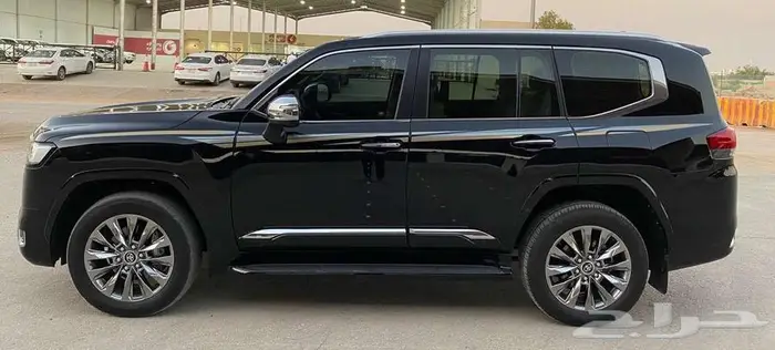 لاندكروزر-VXR -2024 فل كامل 3