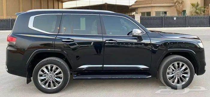 لاندكروزر-VXR -2024 فل كامل 4