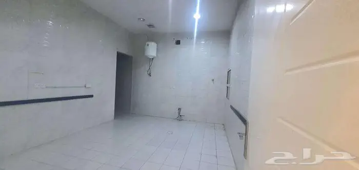 فلة طراز حديث للإيجار بحي المونسية 9