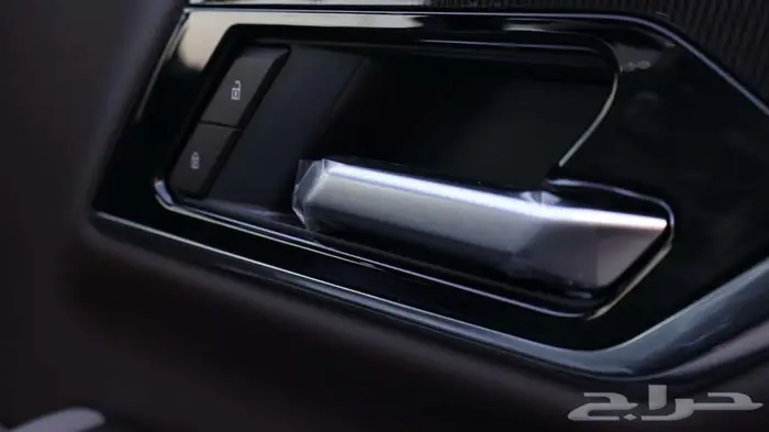 جي ام سي يوكن اليفيشن فتحة سقف دبل تلاجة موديل 2025 11