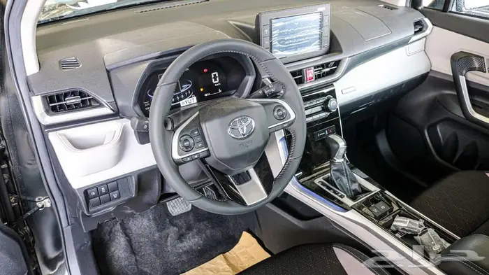 تويوتا فيلوز موديل 2025 جميع الاوان كاش واقساط باقل سعر 14