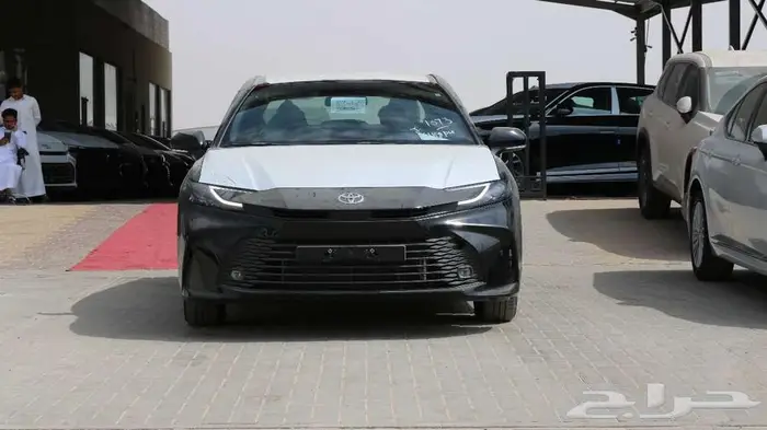 تويوتا كامري E بنزين كاش وبالتقسيط 1