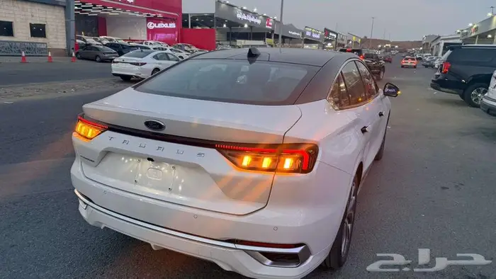 فورد تورس تيتانيوم فل كامل 2026 10