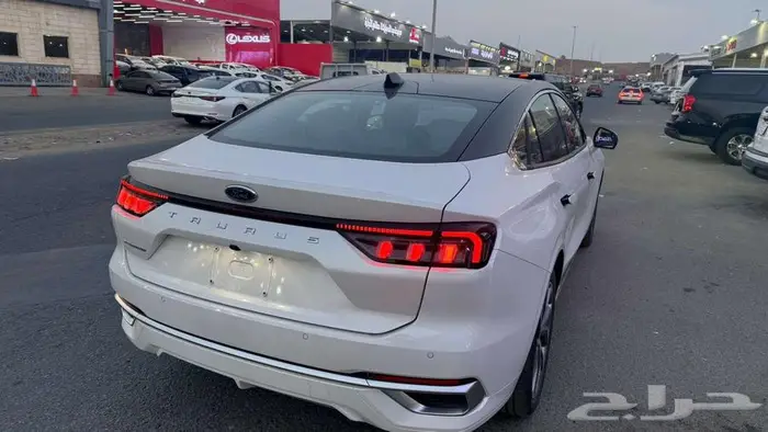 فورد تورس تيتانيوم فل كامل 2026 3