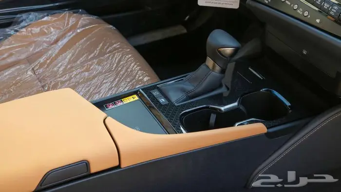 لكزس اي اس 300 مديل 2025 اسود سعودي عرض خاص 18