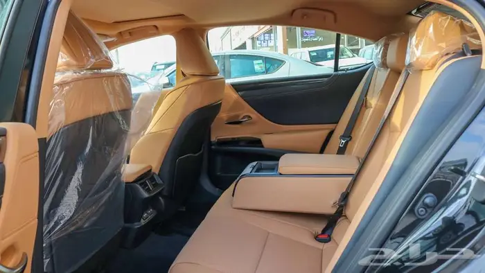 لكزس اي اس 300 مديل 2025 اسود سعودي عرض خاص 15