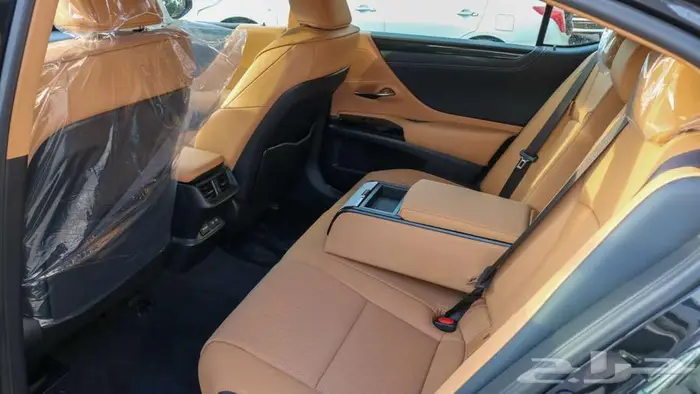 لكزس اي اس 300 مديل 2025 اسود سعودي عرض خاص 16