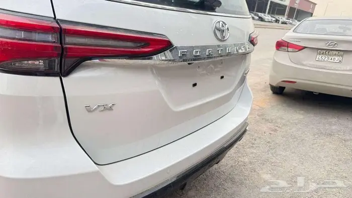 فورتشنر VX3بنزين 6 سلندر2025 7