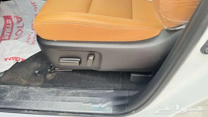 فورتشنر VX3بنزين 6 سلندر2025 12