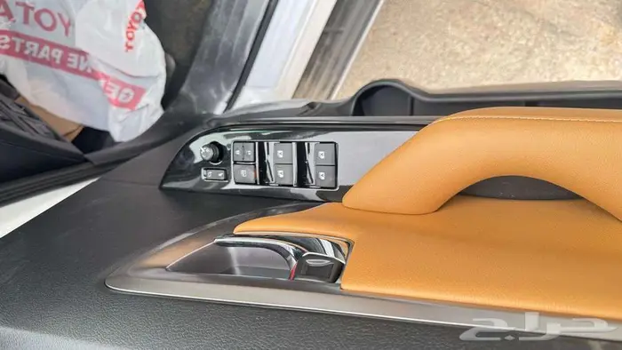 فورتشنر VX3بنزين 6 سلندر2025 8