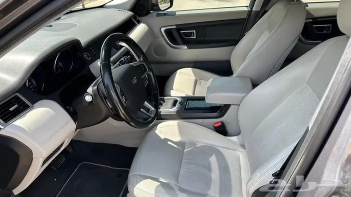 Landrover discovery sports 7 seater. 3