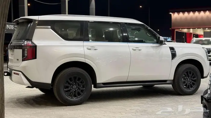 نيسان باترول 2026 SE لون أبيض 6