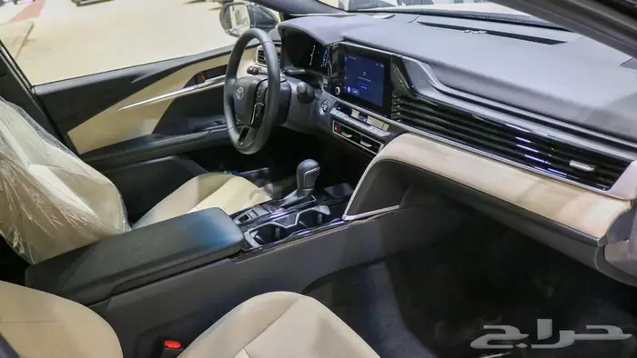 كامري نص فل LE 2025 متوفر كاش و بنك 8