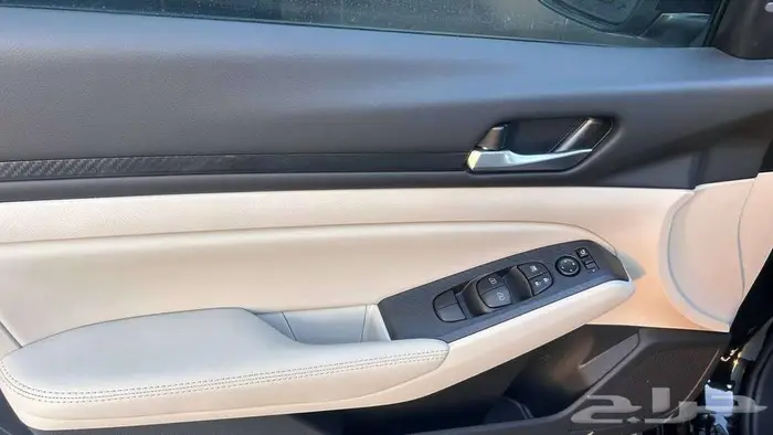 نيسان التيما SV 2026 لدى شركة عبدالمجيد الخضر 12