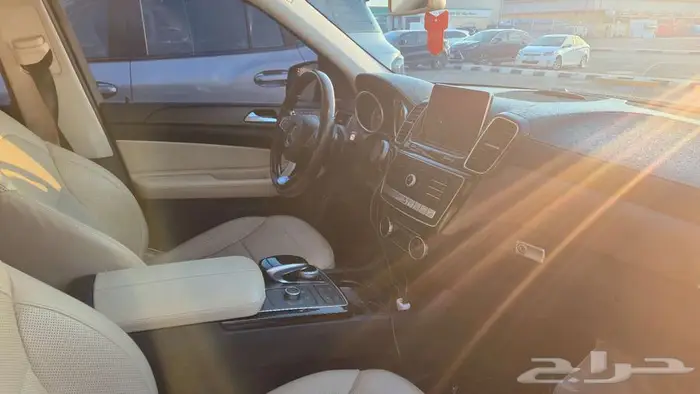 مرسيدس GLE 500   موديل 2016   فل كامل AMG   وارد الجفالي 24