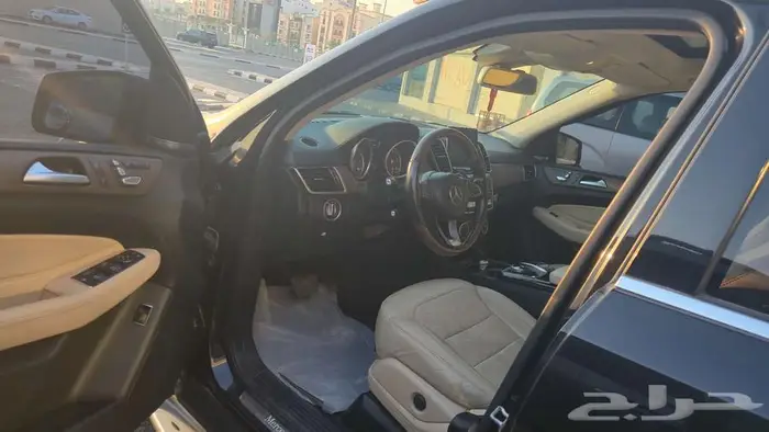 مرسيدس GLE 500   موديل 2016   فل كامل AMG   وارد الجفالي 26