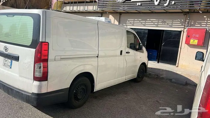 باص تويوتا هايس ديزل ثلاجه 2023 1