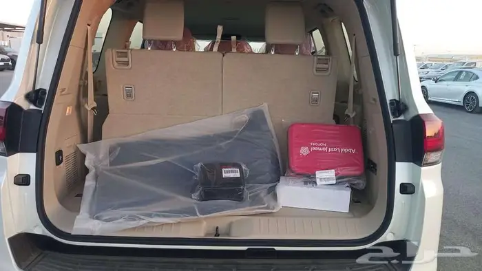 تويوتا لاندكروزر جي اكس ار رقم 1 ابيض بنزين 2026 اقل سعر 2