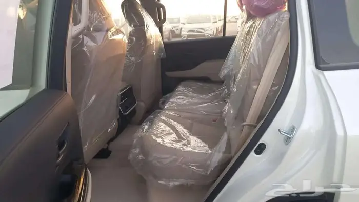 تويوتا لاندكروزر جي اكس ار رقم 1 ابيض بنزين 2026 اقل سعر 5