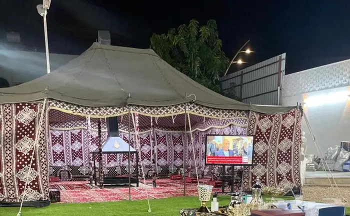 بيت شعر للبيع 1