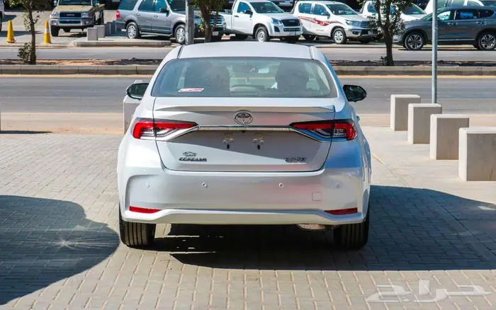 تويوتا كورولا GLI 2025 متوفر جميع الالوان كاش _ اقساط 5