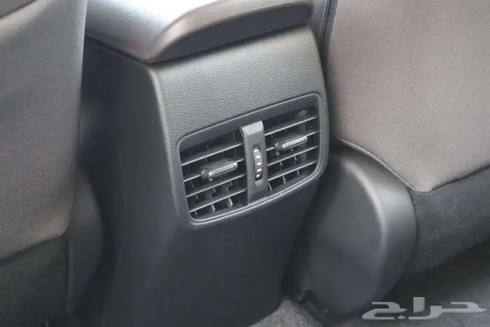 تويوتا كورولا XLI 1.5 مطور و ستاندر بنزين 2025 سعودي 11