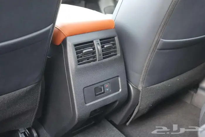 ميتسوبيشي اوتلاندر دبل نص فل و بلاك سام و ستاتدر 2025 سعودي 7