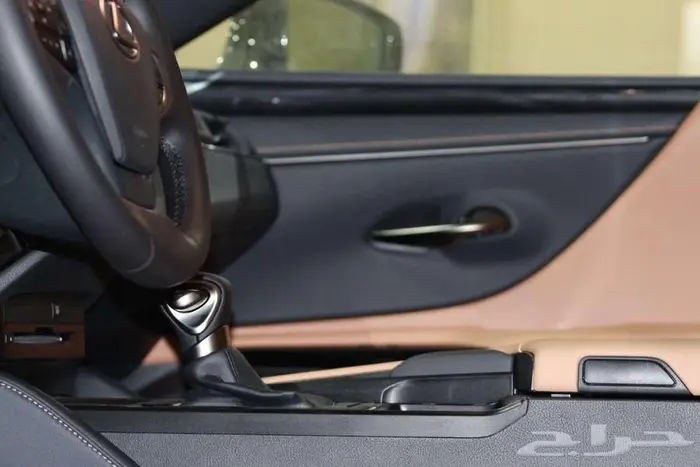 لكزس ES250 AA بنزين 2025 - كاش و أقساط 28