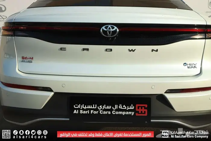 تويوتا كراون ماجيستا 2025 16