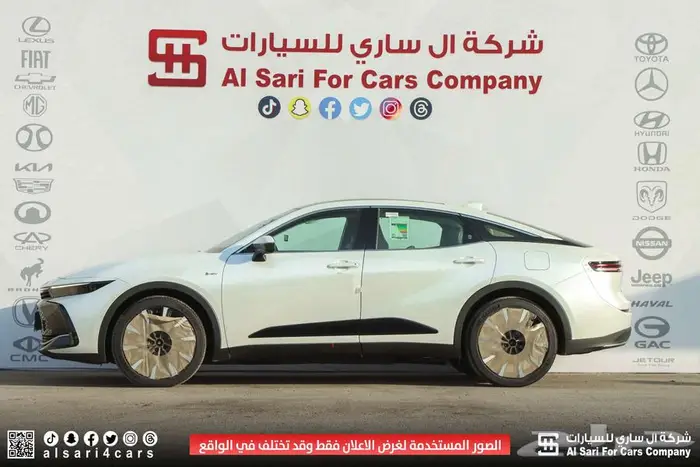 تويوتا كراون ماجيستا 2025 21