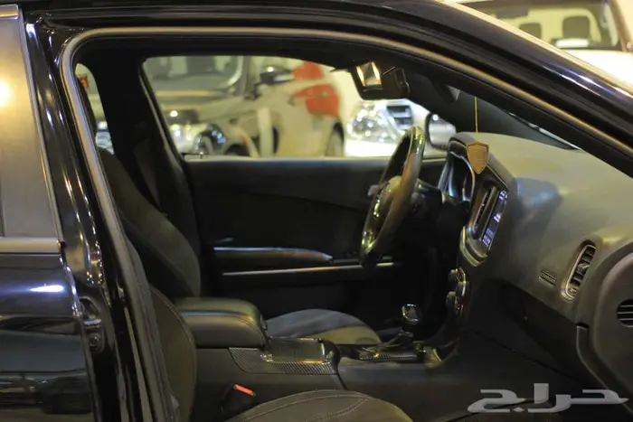 دودج تشارجر SXT 2018 فتحة سقف مرهم SRT 20